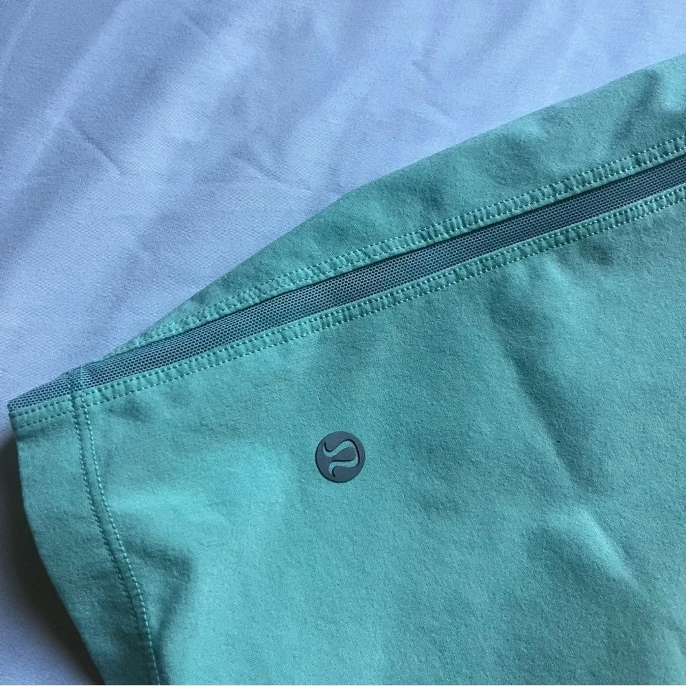 LULULEMON ATHLETICA green high‎ rise elastic waist athletic shorts